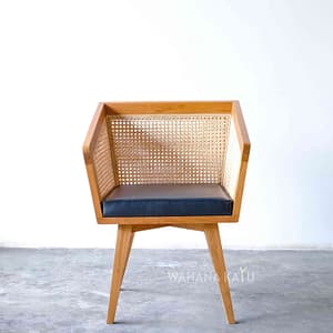 Kamata Chair