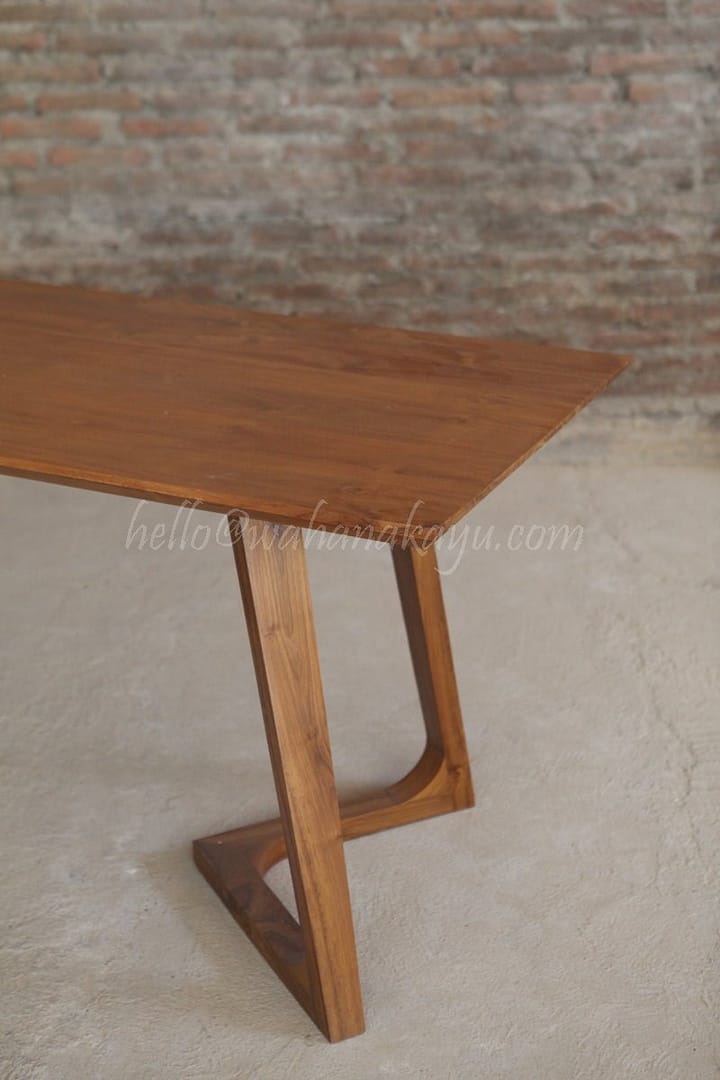 Hands dining table