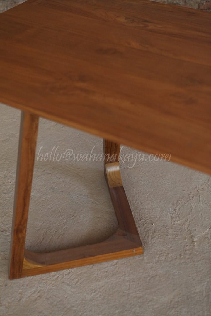Hands dining table